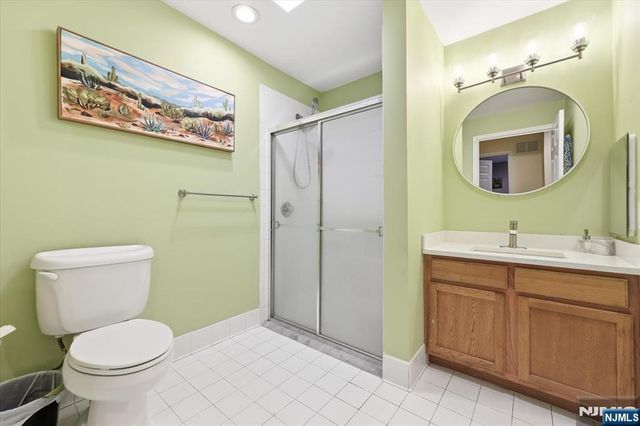 39 Union Street 402, Hackensack, NJ 07601
