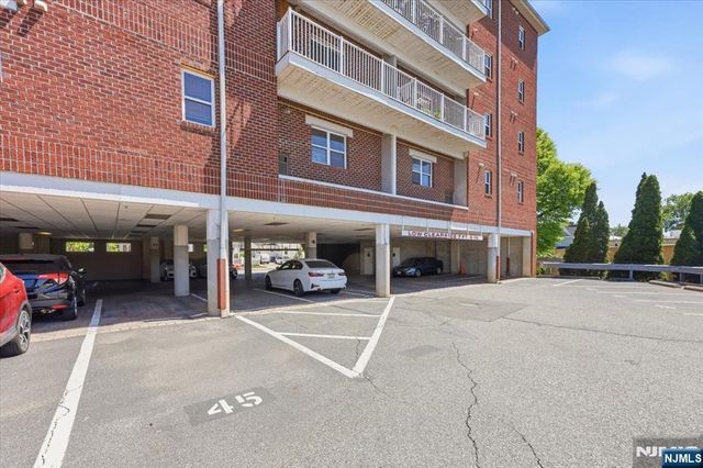 39 Union Street 402, Hackensack, NJ 07601