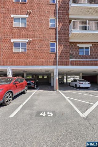 39 Union Street 402, Hackensack, NJ 07601
