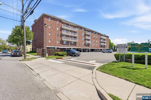 39 Union Street 402, Hackensack, NJ 07601