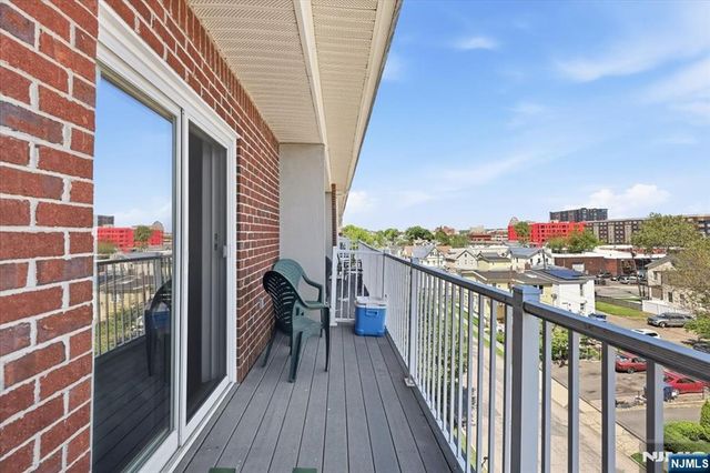 39 Union Street 402, Hackensack, NJ 07601