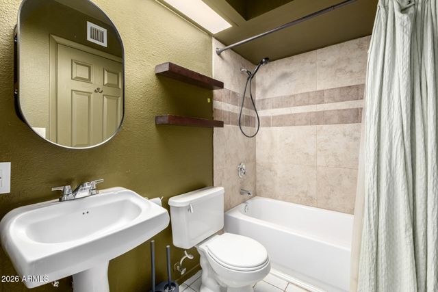 925 N COLLEGE Avenue G225, Tempe, AZ 85288