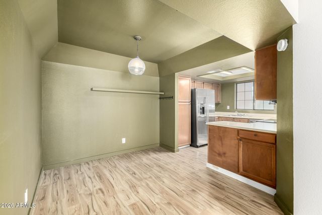 925 N COLLEGE Avenue G225, Tempe, AZ 85288