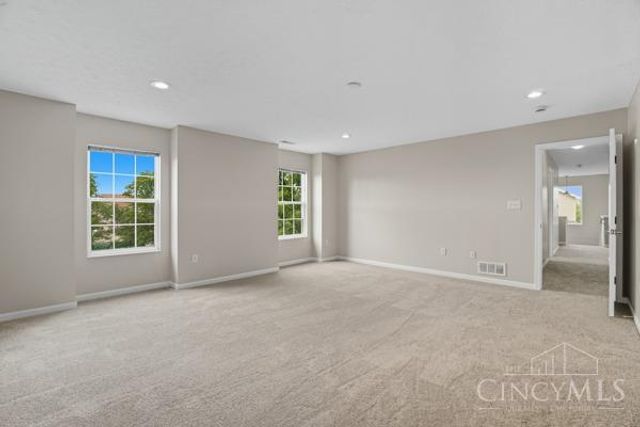 8422 Misty Shore Drive, West Chester, OH 45069