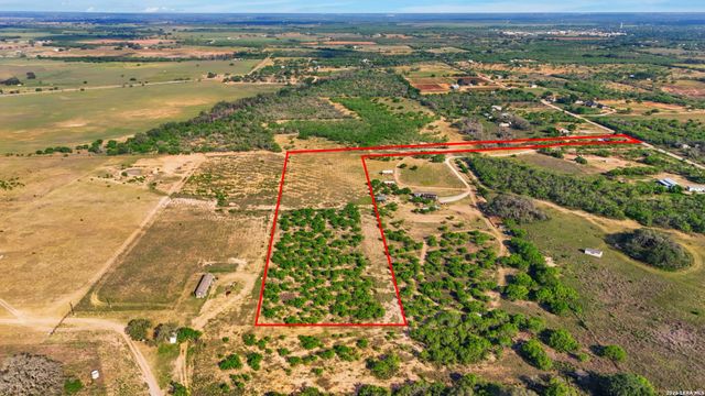 238 E Ditto Rd, Poteet, TX 78065