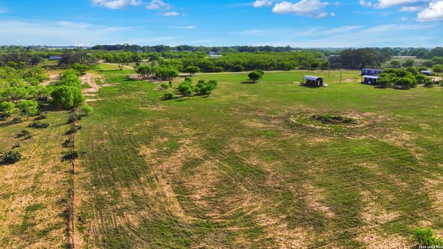 238 E Ditto Rd, Poteet, TX 78065