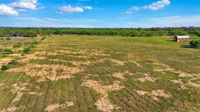 238 E Ditto Rd, Poteet, TX 78065