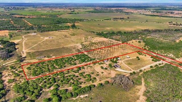 238 E Ditto Rd, Poteet, TX 78065
