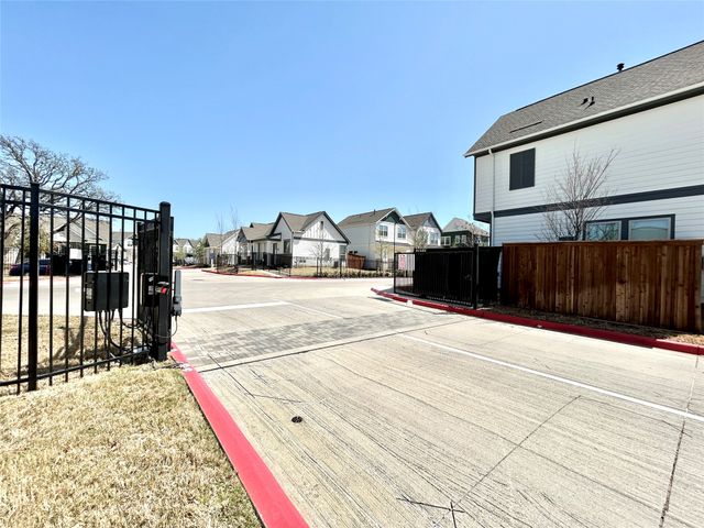 2501 Ascension Boulevard 621, Arlington, TX 76006