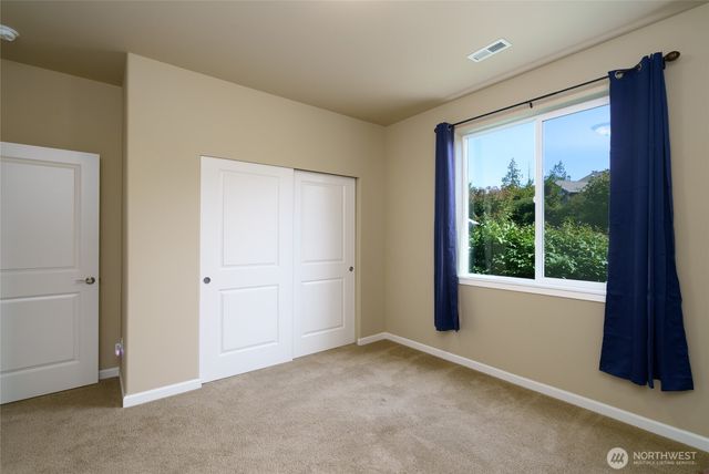 506 Timberland Loop, Mount Vernon, WA 98273