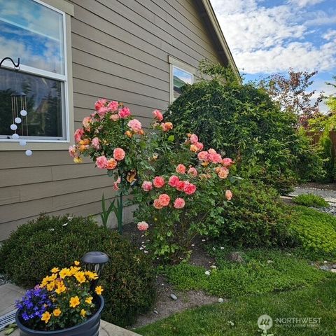 506 Timberland Loop, Mount Vernon, WA 98273
