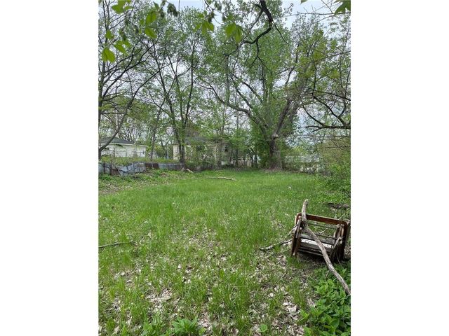 137 Sims Avenue, Saint Paul, MN 55117