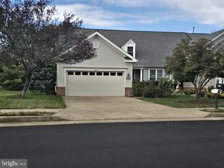 6910 WALNUT HILL DR, Gainesville, VA 20155