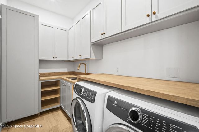 785 Seymour Road NE, Palm Bay, FL 32905