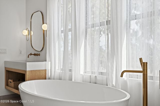 785 Seymour Road NE, Palm Bay, FL 32905