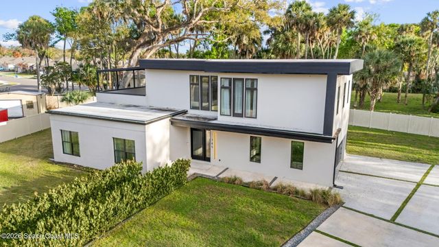 785 Seymour Road NE, Palm Bay, FL 32905