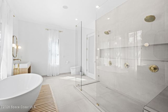 785 Seymour Road NE, Palm Bay, FL 32905