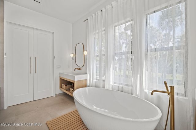 785 Seymour Road NE, Palm Bay, FL 32905