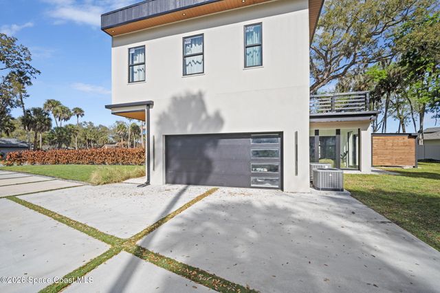 785 Seymour Road NE, Palm Bay, FL 32905