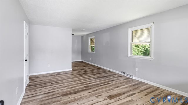 1810 Owens Ct, Hopewell, VA 23860