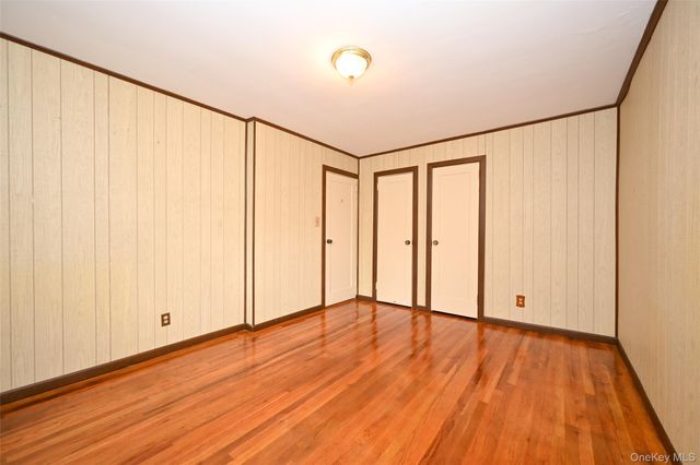 53-19 195th Street, Fresh Meadows, NY 11365