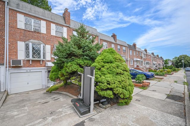 53-19 195th Street, Fresh Meadows, NY 11365