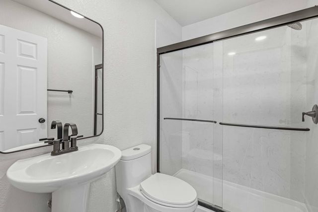 1464 Denise Dr, Ripon, CA 95366