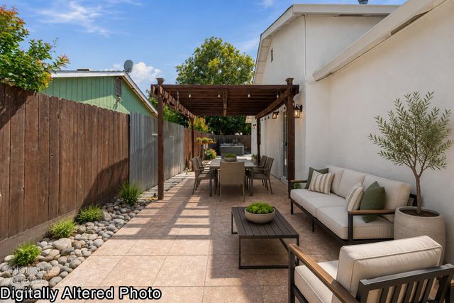 1464 Denise Dr, Ripon, CA 95366