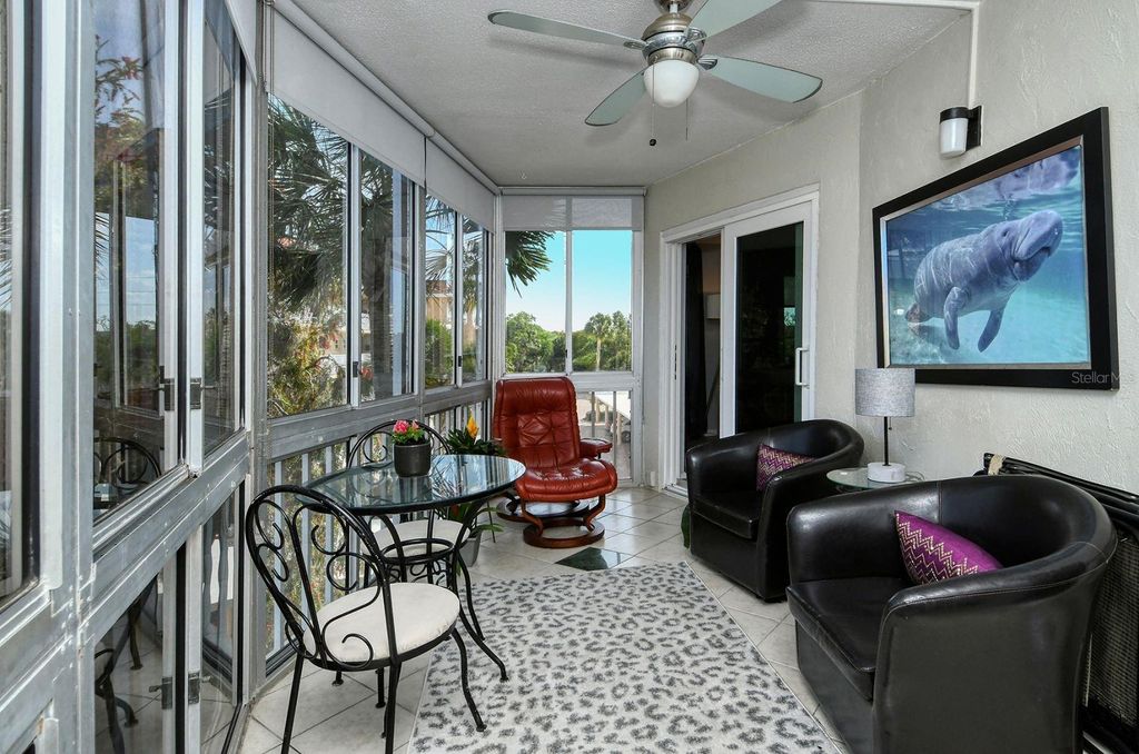 Image 19 of property listing at 1215 S PORTOFINO DRIVE 308, Sarasota, FL 34242