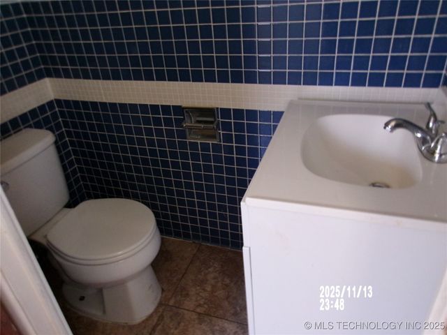 409 Highland Drive, Bartlesville, OK 74003