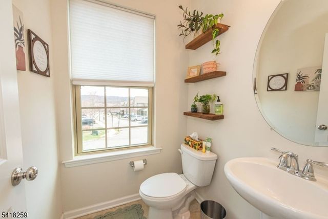 94 Albert Ct, Randolph Twp., NJ 07869