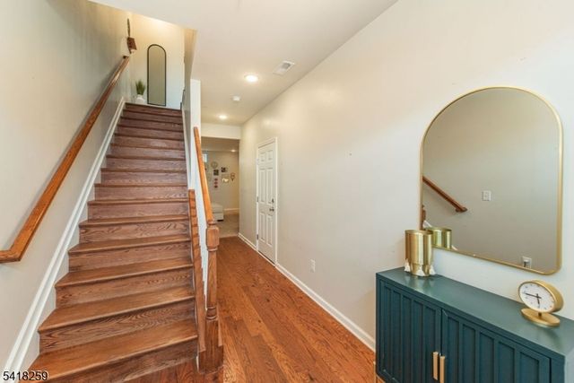 94 Albert Ct, Randolph Twp., NJ 07869