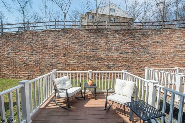 94 Albert Ct, Randolph Twp., NJ 07869