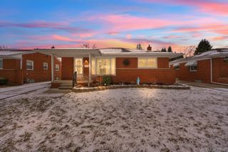 8701 Glengary Street, Dearborn Heights, MI 48127