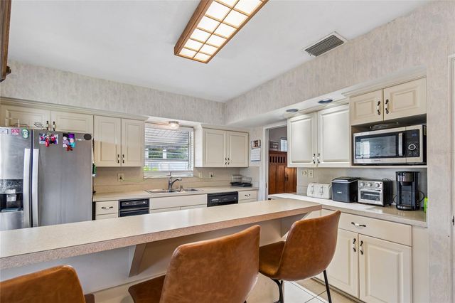 7846 12TH STREET N, St Petersburg, FL 33702