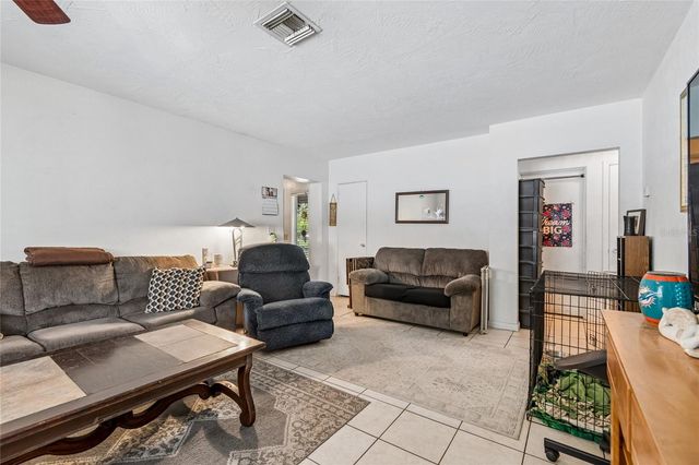 7846 12TH STREET N, St Petersburg, FL 33702