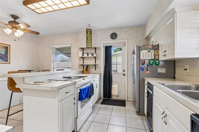 7846 12TH STREET N, St Petersburg, FL 33702