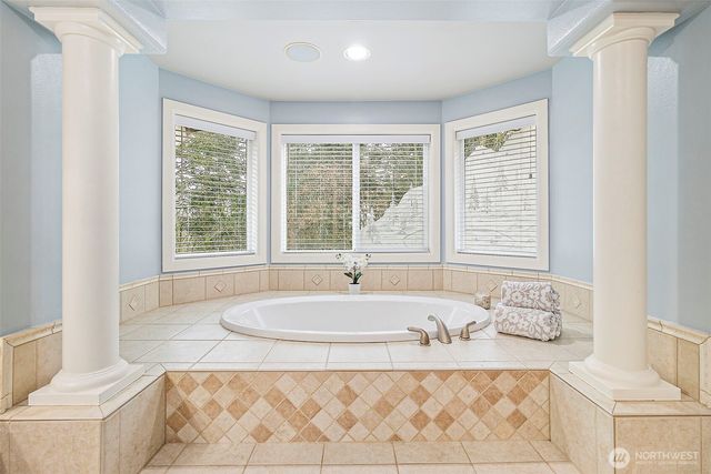 14225 SE 87th Place, Newcastle, WA 98059