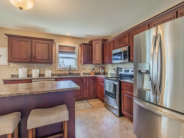 1365 Gateway Trail, Fort Wayne, IN 46845