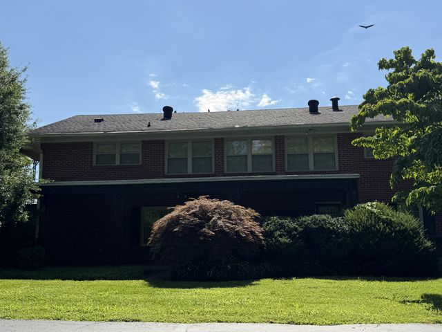 500 N Russell St, N, Portland, TN 37148