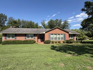 500 N Russell St, N, Portland, TN 37148