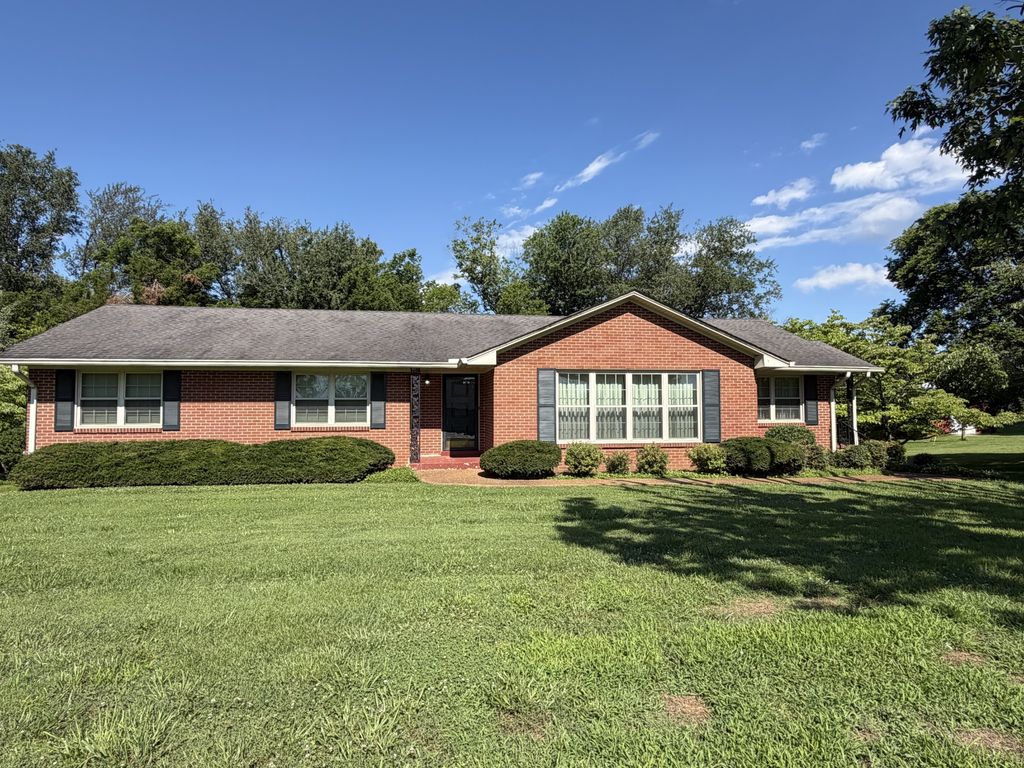 500 N Russell St, N, Portland, TN 37148