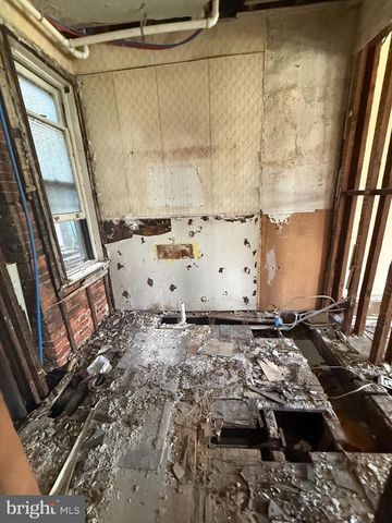 1910 W VENANGO ST, Philadelphia, PA 19140