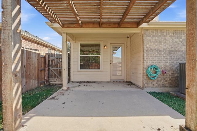 9029 Heartwood Drive, Fort Worth, TX 76244