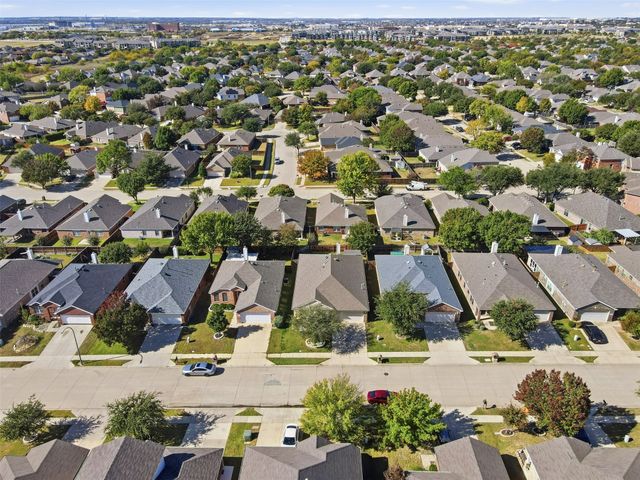 9029 Heartwood Drive, Fort Worth, TX 76244