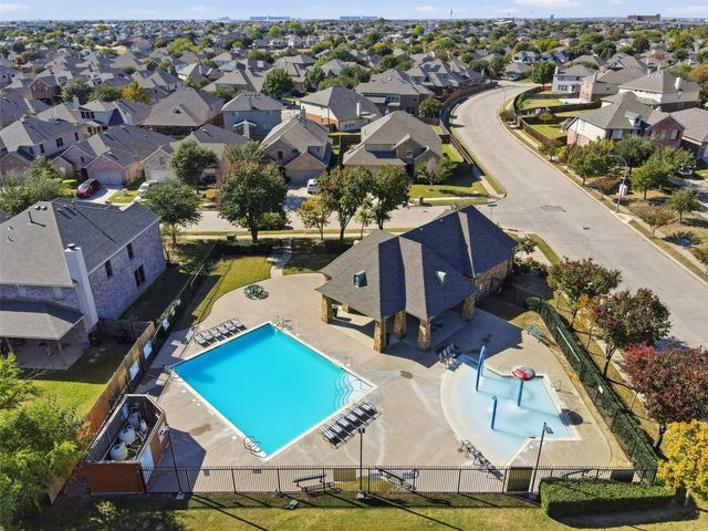 9029 Heartwood Drive, Fort Worth, TX 76244