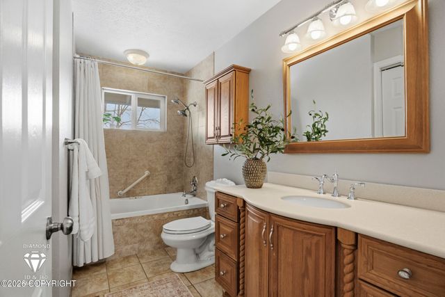 3820 Runestad Circle, Anchorage, AK 99502