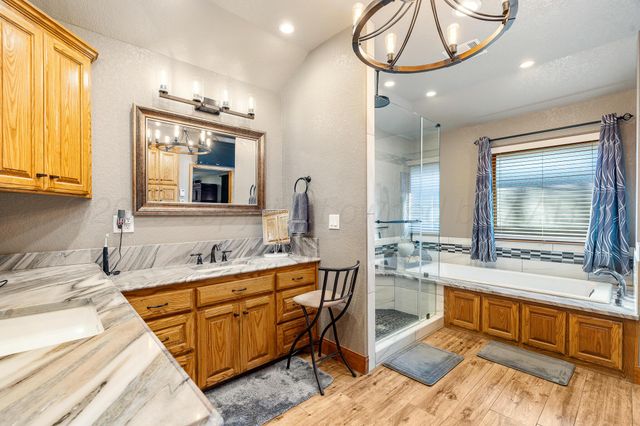 215 Somerset Street, Borger, TX 79007