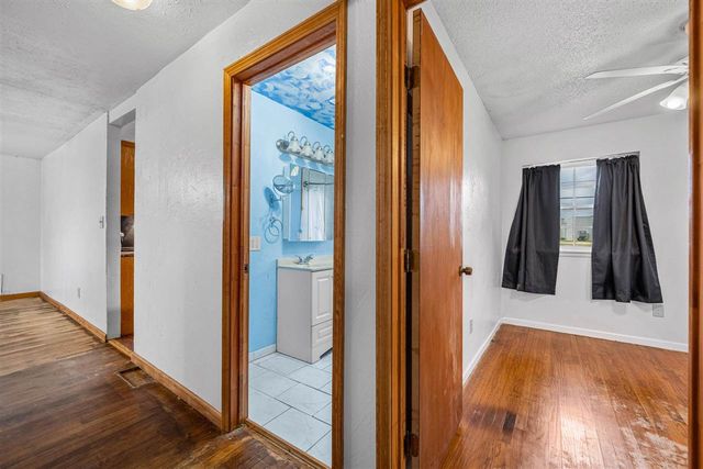 5361 NW Oak Ave, Lawton, OK 73505
