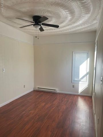 362 Ridgewell Ave Apt C, Norfolk, VA 23503